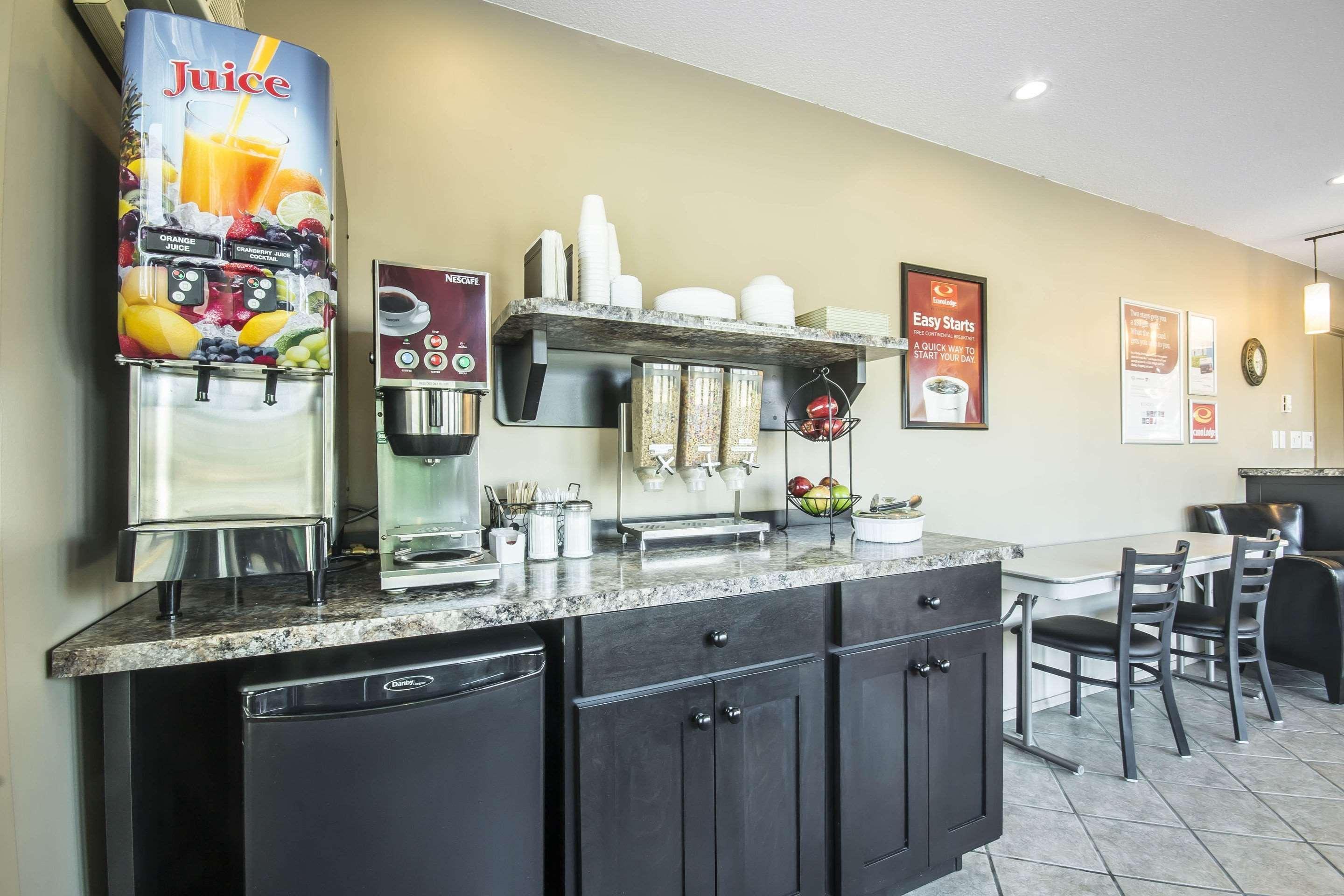 Econo Lodge Вернон Экстерьер фото