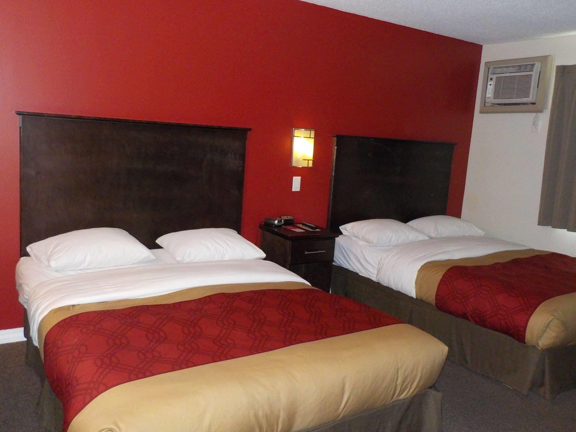 Econo Lodge Вернон Экстерьер фото